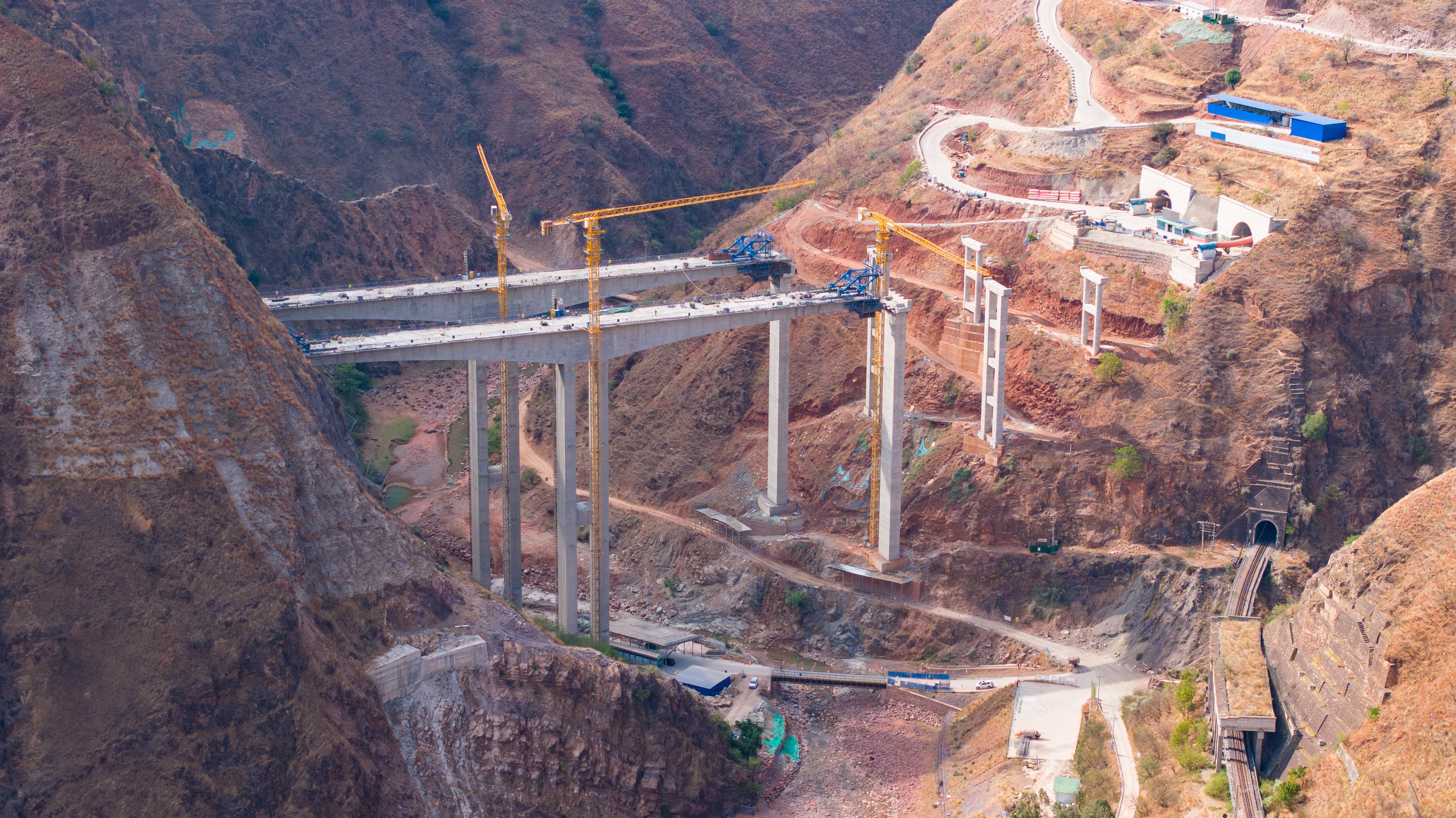 好消息！公路建设公司荣获2024年度工程建设行业信息化典型案...